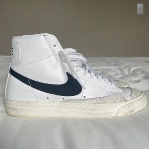 White Nike size 7